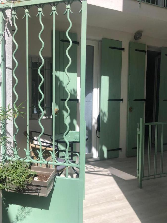 Vieil Antibes, Ravissant 2P Avec Petite Terrasse Appartement Buitenkant foto