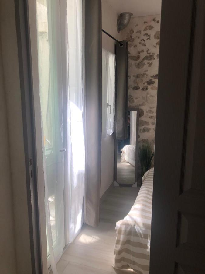 Vieil Antibes, Ravissant 2P Avec Petite Terrasse Appartement Buitenkant foto