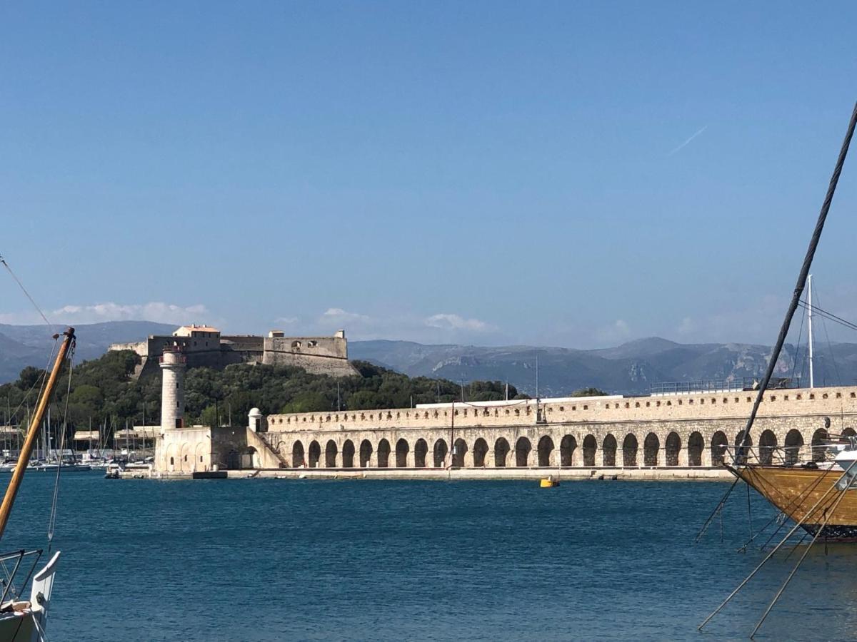 Vieil Antibes, Ravissant 2P Avec Petite Terrasse Appartement Buitenkant foto